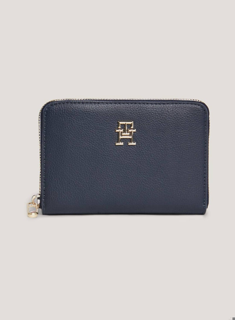 TOMMY HILFIGER Women's Essential Signature Small Wallet -  Smooth finish, Blue - Image 1