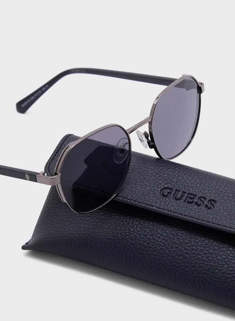 GUESS Uv Protected Round Sunglasses