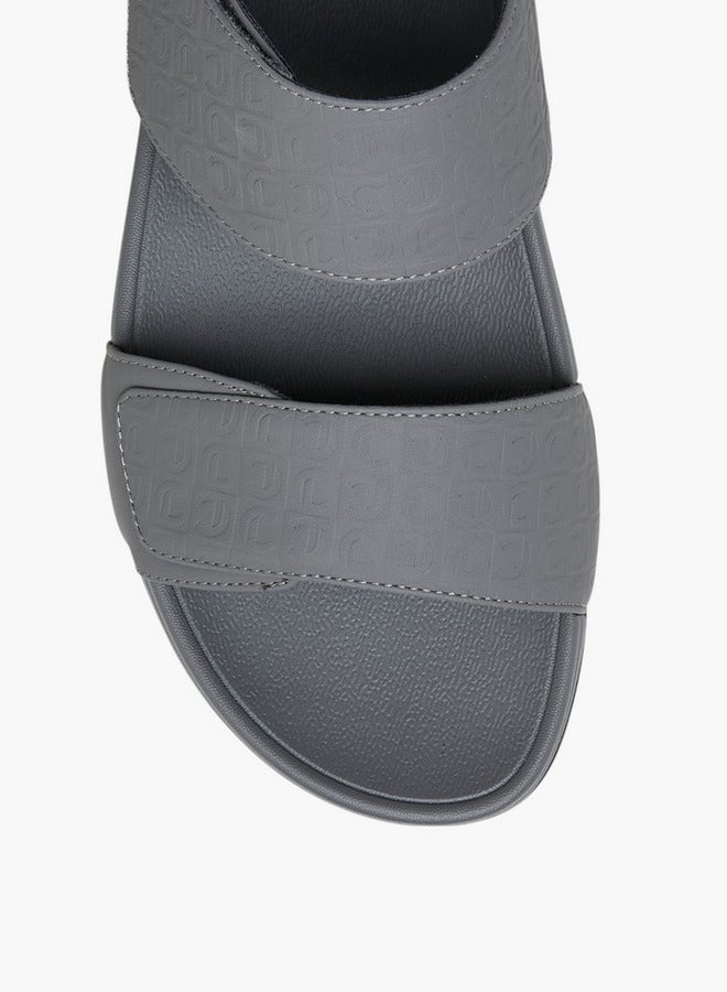 لو كونفورت صنادل رجالية مريحة سهلة الارتداء بشعار محفور - Image 4