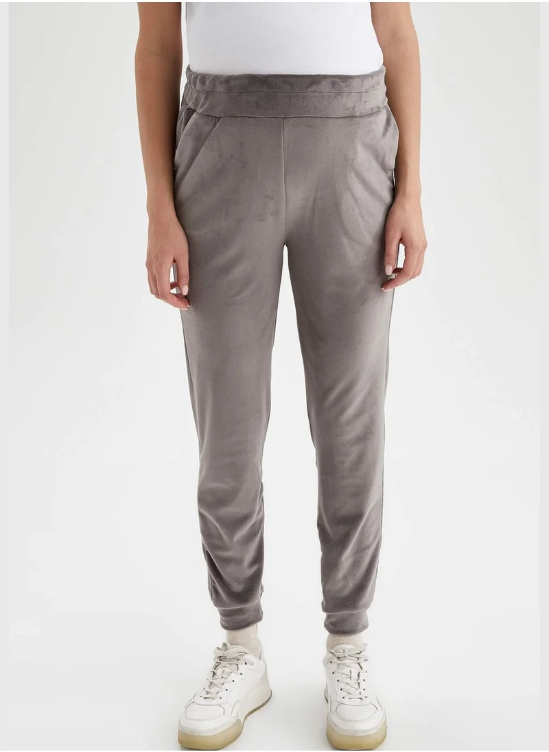 ديفاكتو Slim Fit Velvet Maternity Sweatpants
