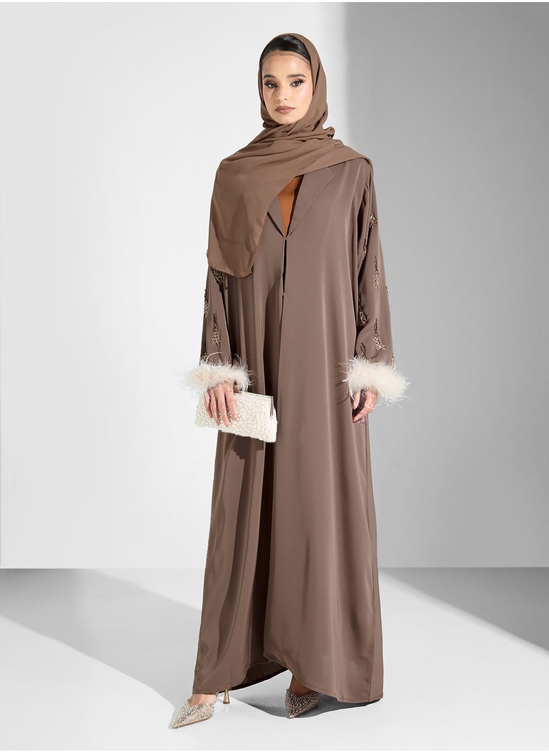 hayas closet Collar Neck Fur Detailed Flared Sleeve Abaya  - Image 1