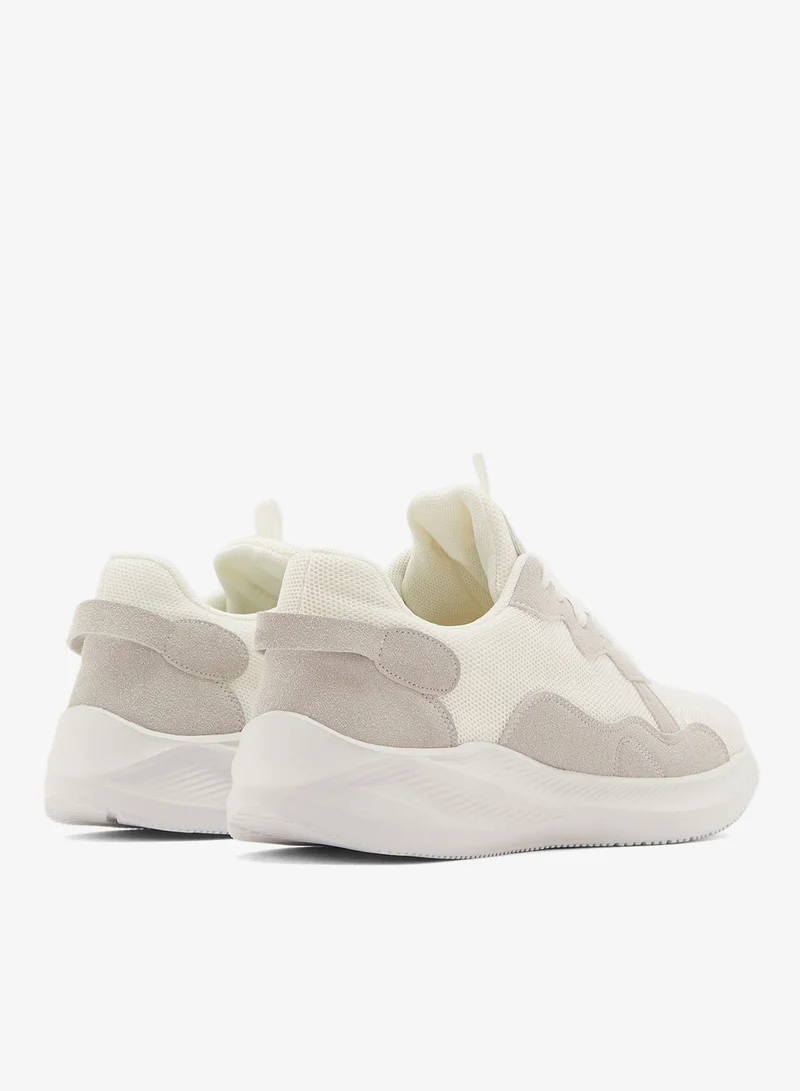 سفنتي فايف حذاء سنيكرز بتفصيلة شبكية