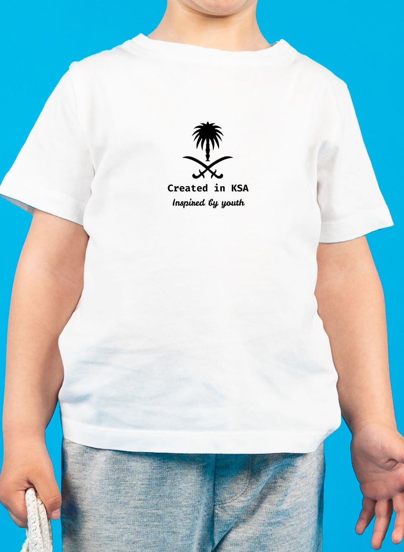لوحة تيشيرت قطن للأطفال مناسب للأولاد والبنات لمناسبة اليوم الوطني السعودي أو للفخر بالانتماء للوطن في كل الأوقات - Image 4