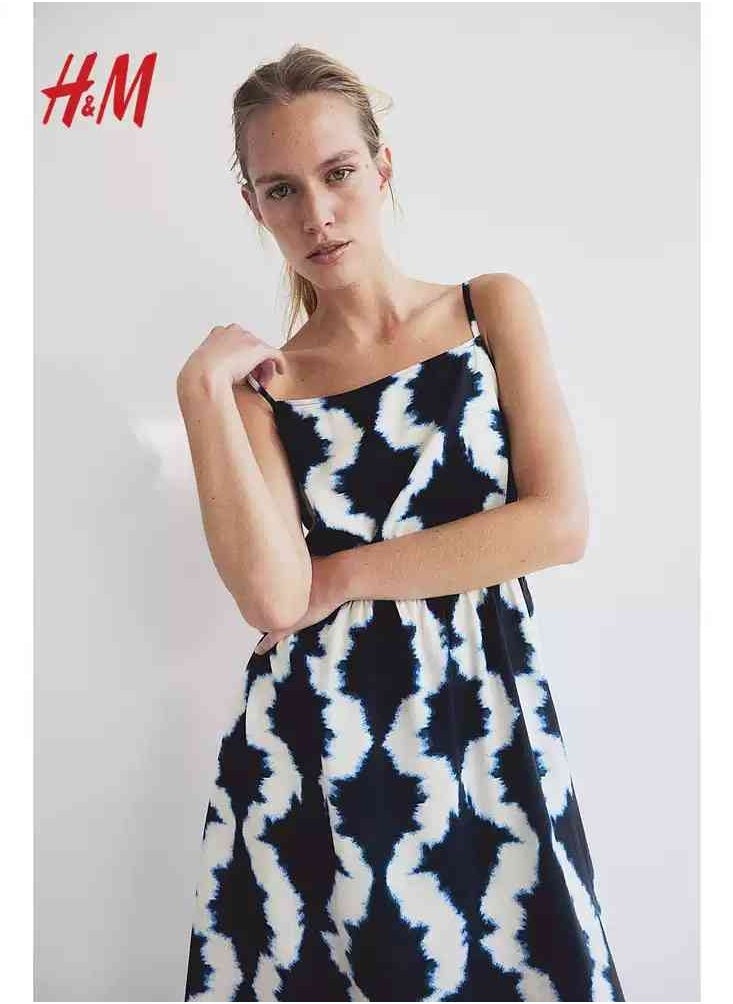 H and M - HM Women's New Loose Lightweight Comfortable And Fashionable Dress - Image 1