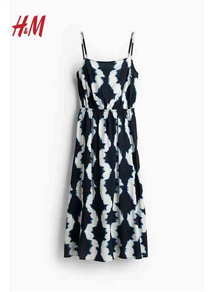 H and M - HM Women's New Loose Lightweight Comfortable And Fashionable Dress - Image 1