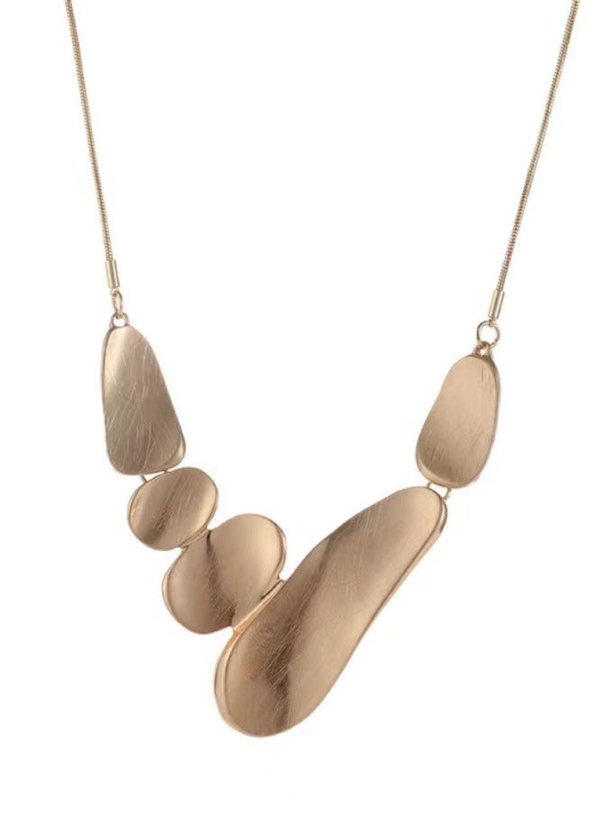 New Versatile Fashion Necklace with Geometric Brushed Short Chain  - Image 3