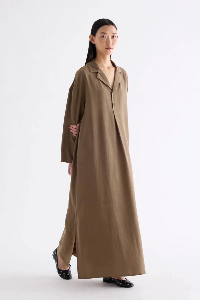 ذا اديتورز ماركت Juno Notch Collar Dress