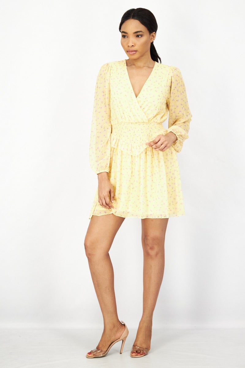 ASOS فستان ميني مزخرف بأكمام طويلة وياقة متقاطعة للنساء، مجموعة صفراء - Image 2
