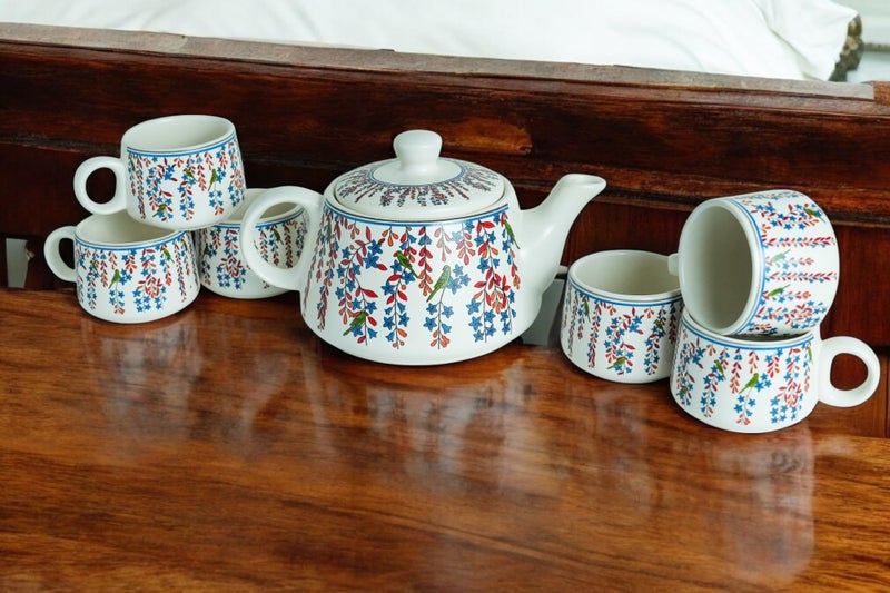 CRAF10 Handcrafted Ceramic Design Bliss Teapot Cup Set - 1 Kettle (1 Litre) & 6 Cups (160 ML), Elegant, Microwave & Dishwasher Safe | Morning Set | Tea Sets with Kettle for Gifting - Image 3