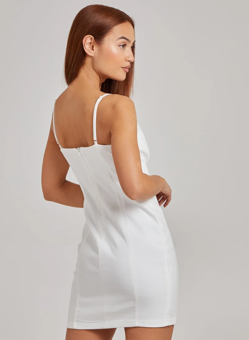 بينك فانيلا Gathered Bengaline Bodycon Dress