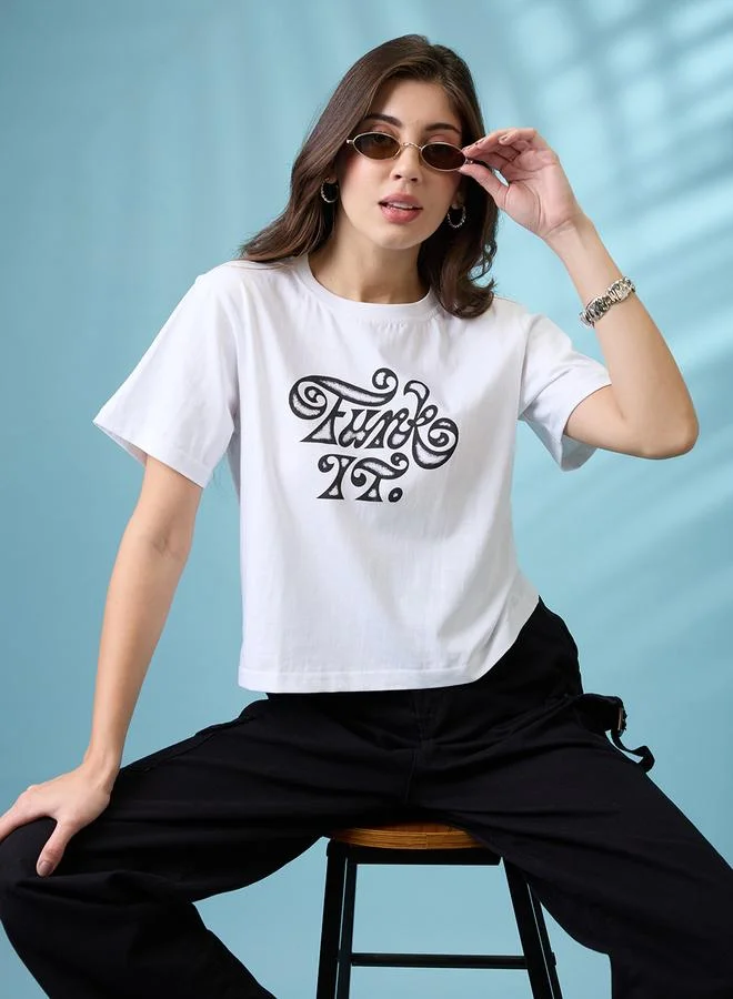 globus Globus White Graphic Print Boxy Crop T-Shirt