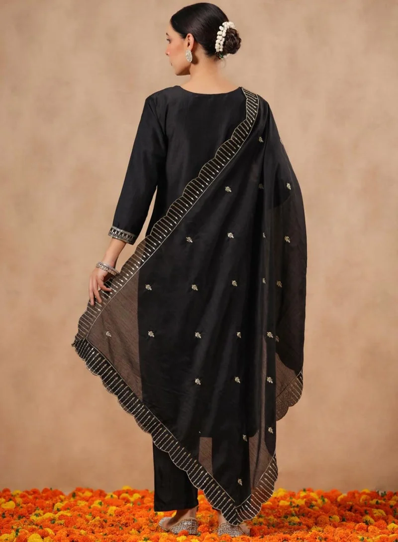 ISHIN  Regular Fit Three-Quarter Sleeve Printed Black Silk Woven Kurta Set For Women Flat Collar Perfect For Wedding And Engagement Pull On Closure for Women | Best Price UAE