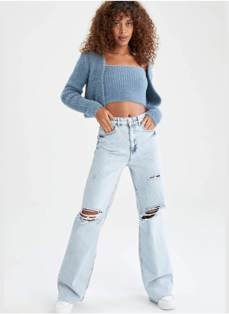 DeFacto Long-Sleeved Cropped Fit V-Neck Outfit