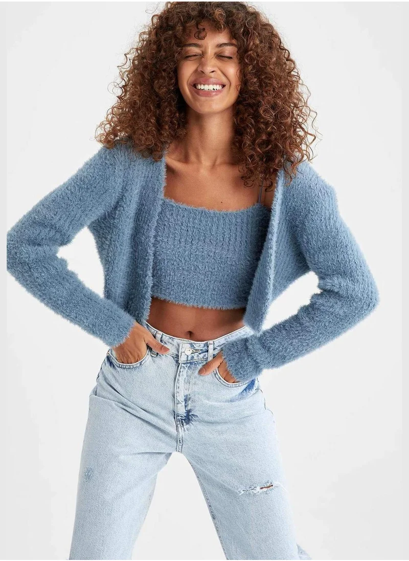 DeFacto Long-Sleeved Cropped Fit V-Neck Outfit