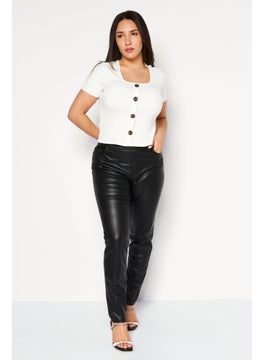 Gloria Vanderbilt Women Slim Fit Solid Straight Leg Pants, Black  - Image 4