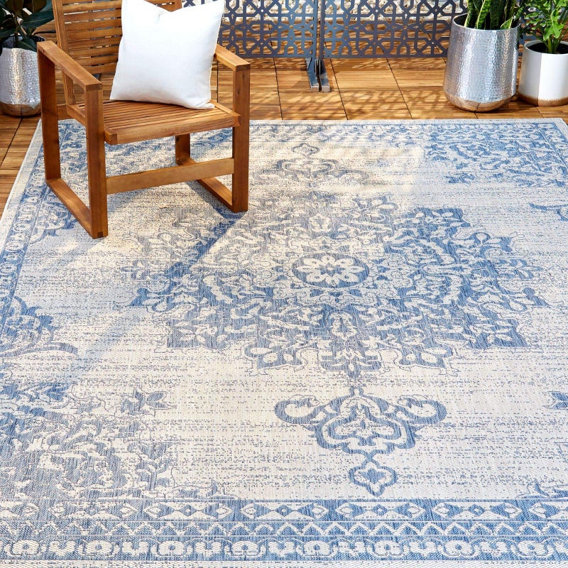 Nicole Miller New York Nicole Miller Patio Country Azalea 79x102 Rectangle GreyBlue 