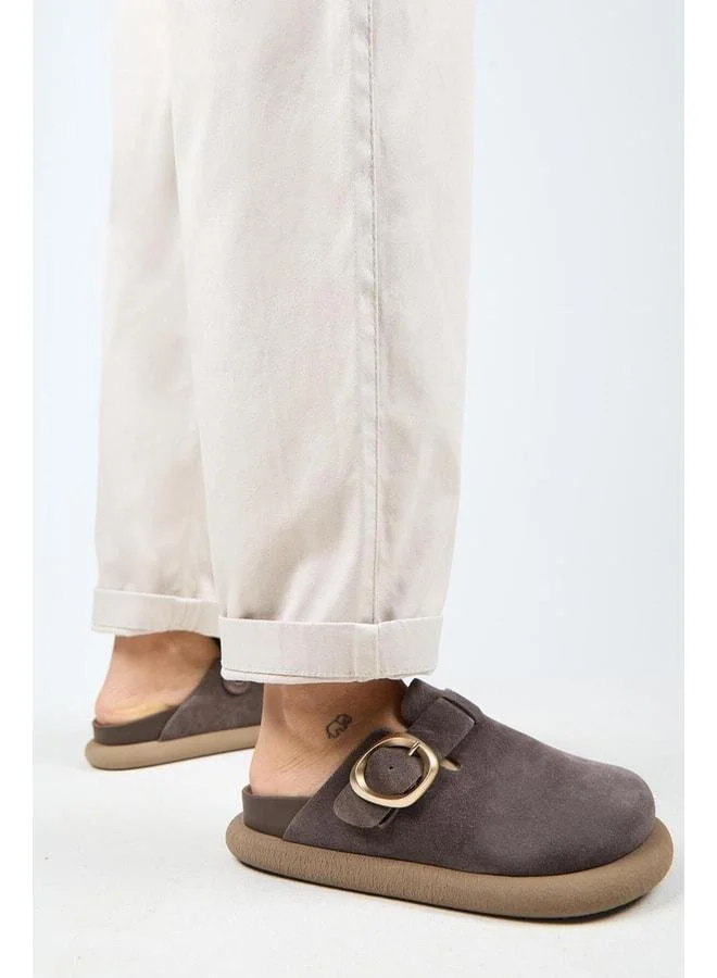 (Asymmetry) Women's Genuine Leather Buckle Strap Sabo Light Coffee Slippers.