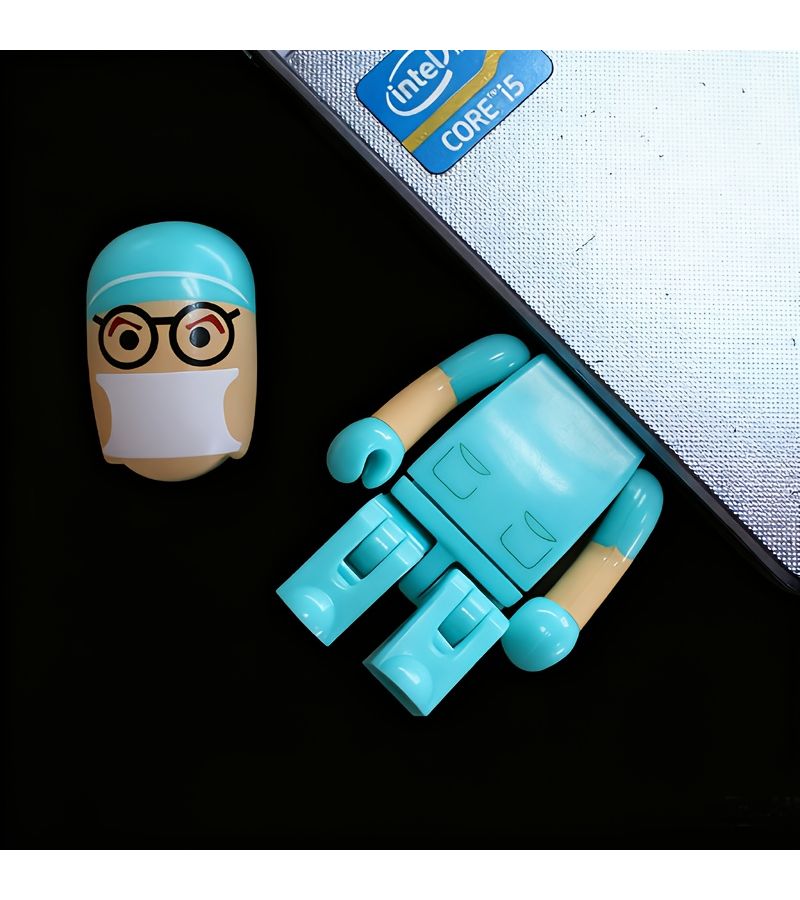 ذاكرة فلاش USB ترويجية سعة 64 جيجابايت بلون أخضر على شكل طبيب ممرض روبوت كهدية - Image 4