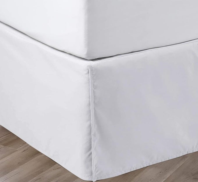 9 INCH DROP BED SKIRT QUEEN SIZE PLATFORM STYLE WITH SECURE FIT CLASSIC TAILORED LOOK ELEGANT PLEATED STYLE DUST RUFFLE SPLIT CORNERS WRINKLE RESISTANT MICROFIBER WHITE