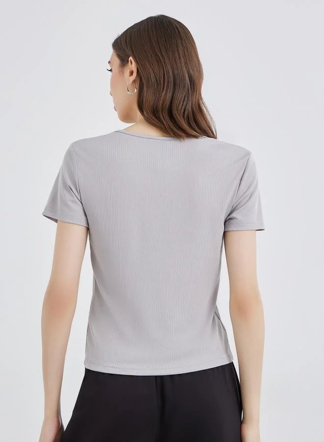 Take Two Take Two Solid Regular Fit Buttoned T-Shirt