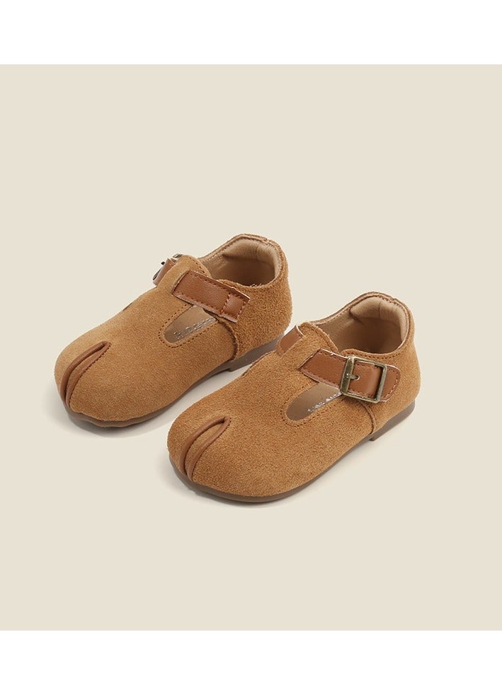 Children's  Casual Board Shoes And Sports Shoes  - Image 1