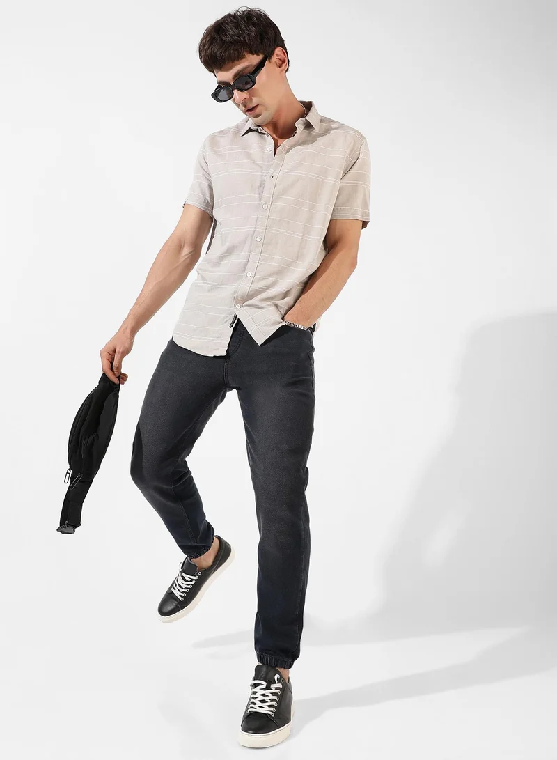 Campus Sutra Men's Light Grey Textured Regular Fit Casual Shirt