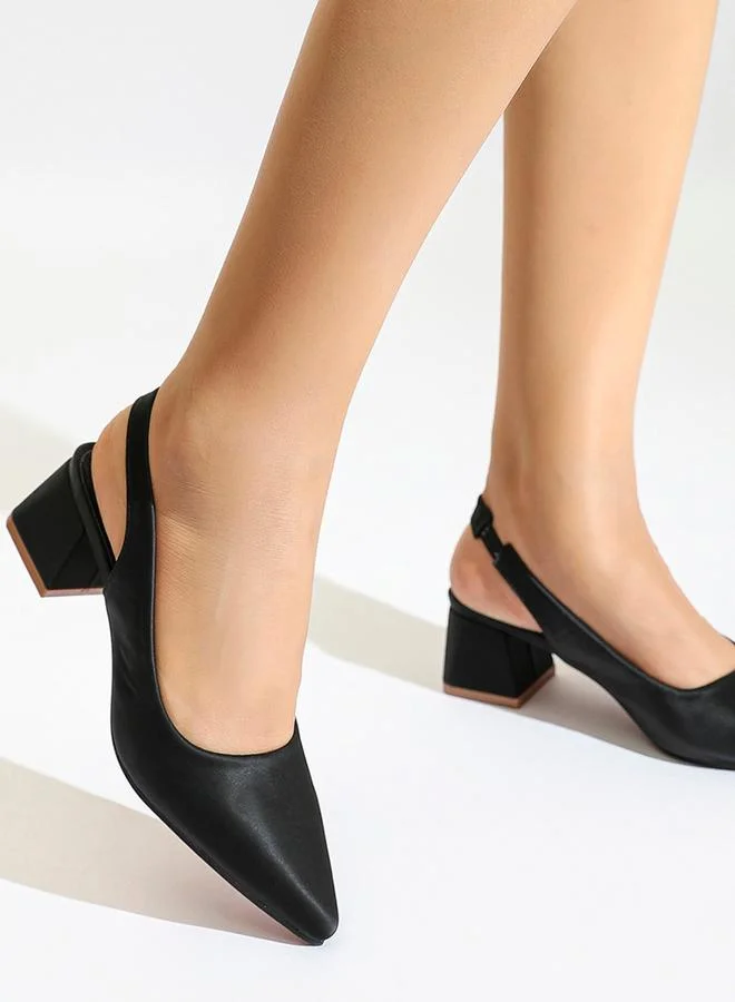 سنيك ايه بيك حذاء رسمي سادة بمقدمة مدببة