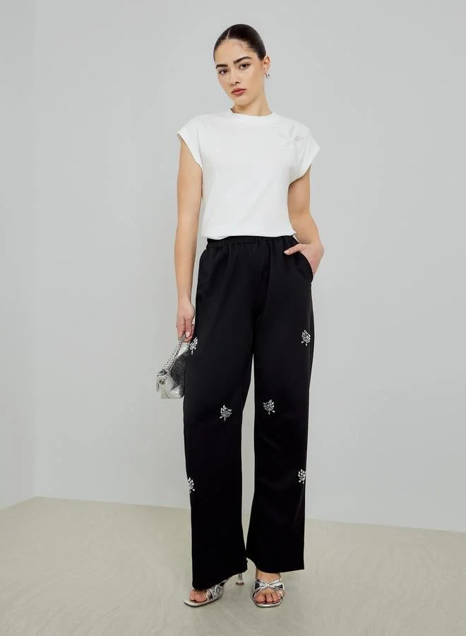 Styli  White Floral Embellished Short Sleeve T-Shirt for Women | Best Price UAE