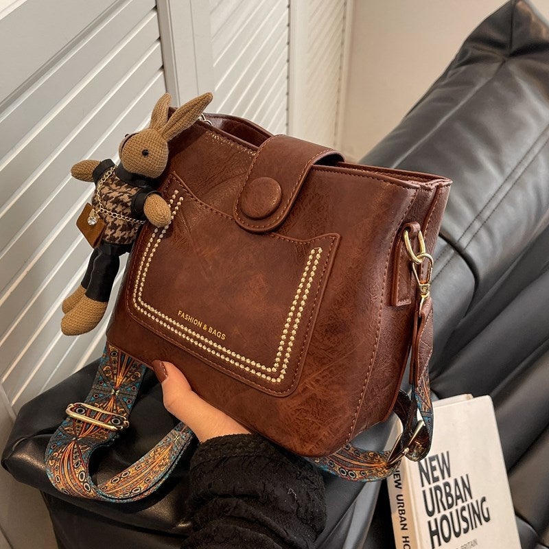 Niche Design Fashion Retro All-Match Commuter Shoulder Crossbody Bag Women'S High-End Texture Bucket Bag - Image 2