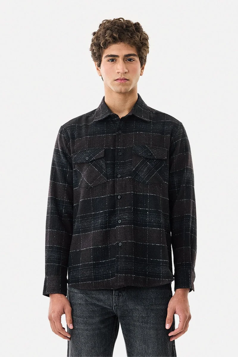 سنيتش قميص كاروهات بقصة عادية وجيبين