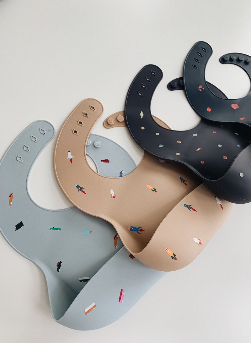 Mushie Silicone Bib Shells Smoke - Image 2