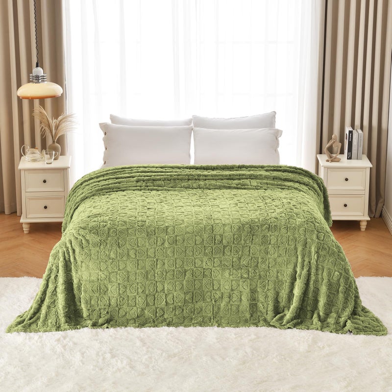 GIOKARNNA Heart Checkered Throw Blankets  for Love Mother Friends Pets 280 GSM Super Soft Warm Lightweight Fluffy Bed Blanket for Women Anniversaries(Sage Green 50""x60"") - Image 4