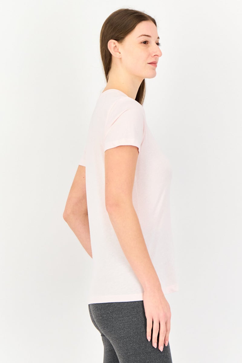 Nike تي شيرت رياضي نسائي بأكمام قصيرة، خارجي، لون وردي فاتح - Image 4