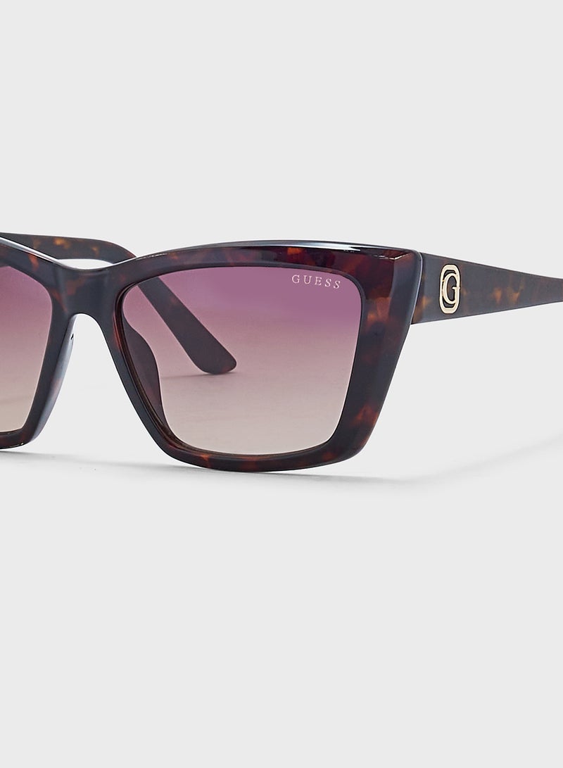 GUESS Uv Protector Wayfarers Sunglasses - Image 4