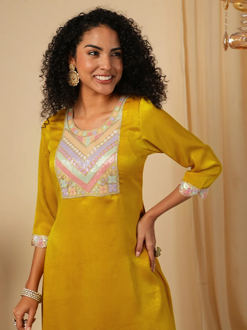 globus Women Embellished Velvet Tunic With Dhoti Pant