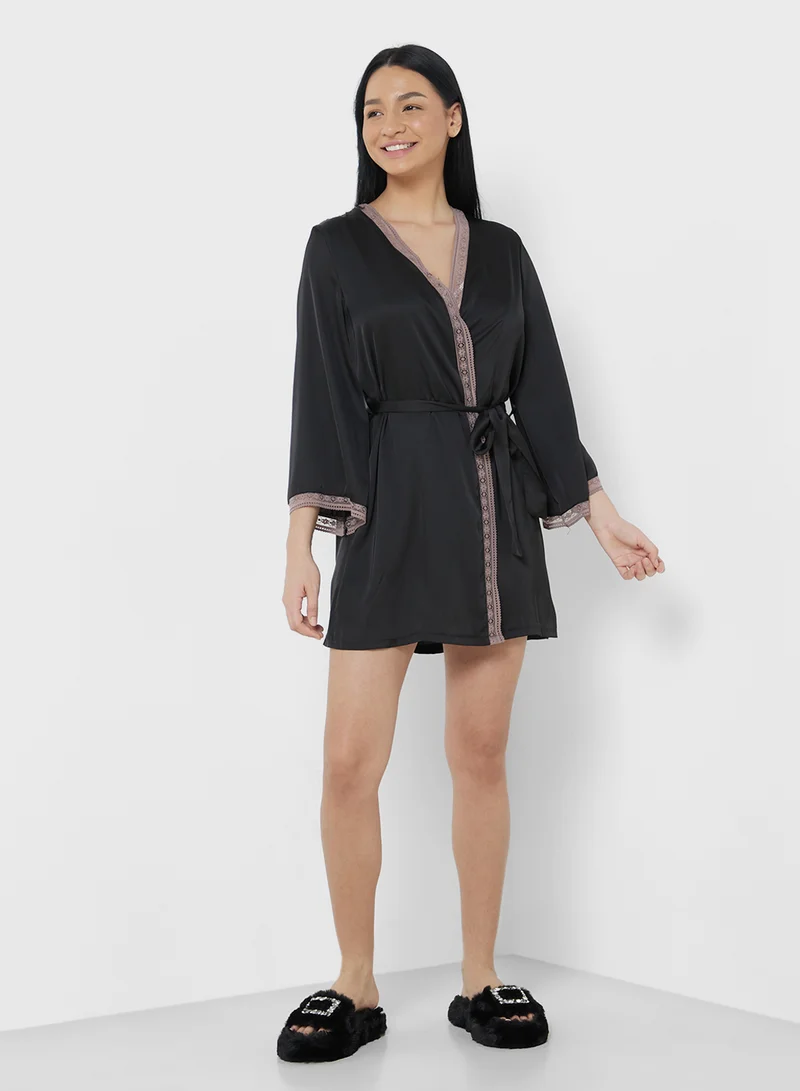 ايلا Contrast Trim Night Robe