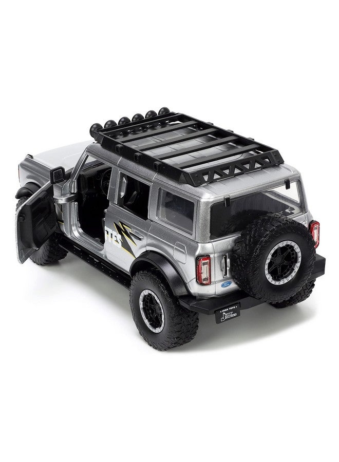 Jada Toys Just Trucks 124 2021 Ford Bronco Diecast Car Gray With Tire Rack Toys For Kids And Adults - Image 5