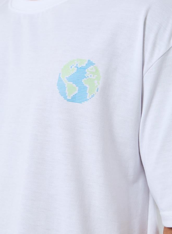 Styli Men White Oversized Graphic Print T-Shirt - Image 3