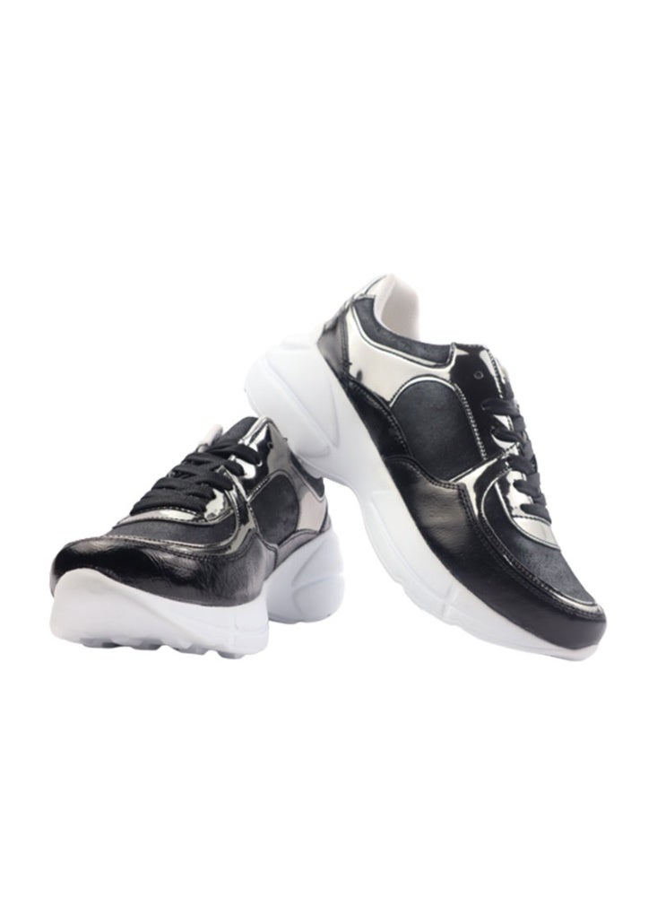 كراش سنيكرز كاجوال حريمي - أسود - Image 3