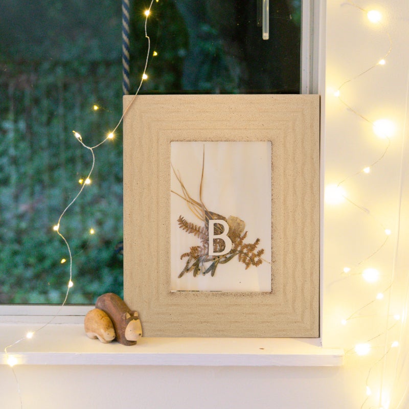 Desktop Picture Frame European Style Design Photo Frame Tabletop Wood Photo Holder - Image 2