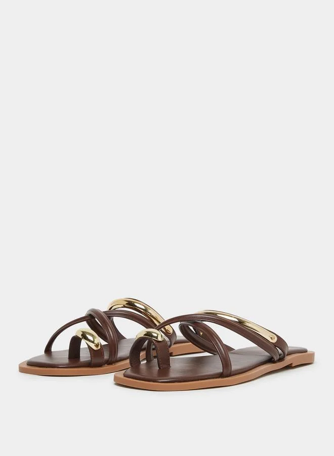 ستايلي صندل فلات بفتحة اصبع