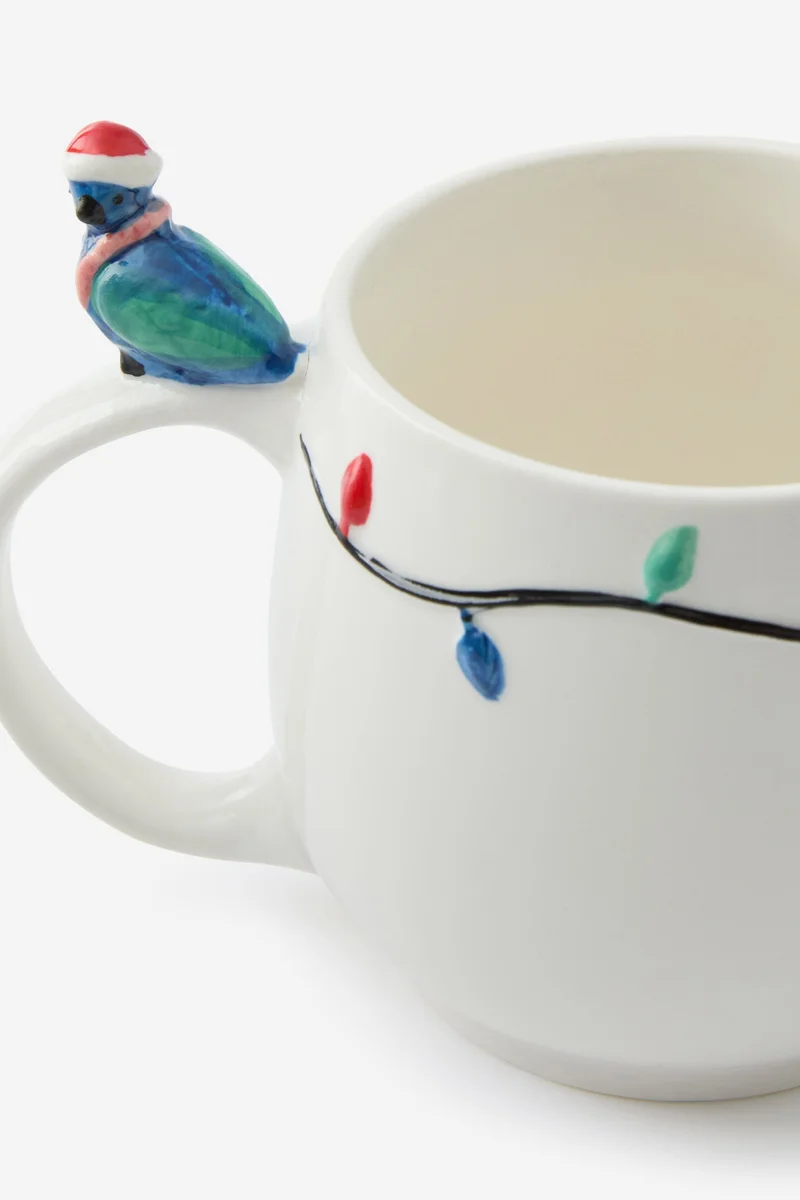 تايبو كوب بتصميم مبتكر لعيد الميلاد