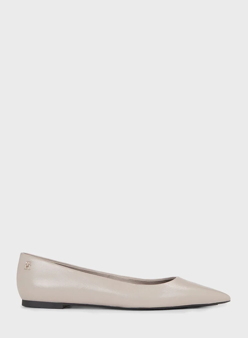 TOMMY HILFIGER Essential Pointed Toe Ballerinas