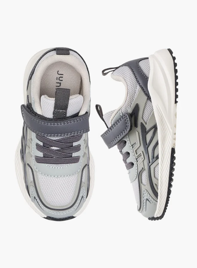 جونيورز Boys Panelled Sneakers with Hook and Loop Closure