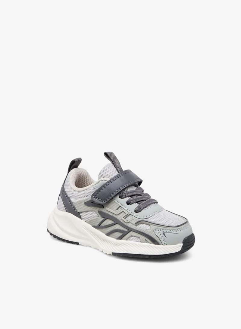 جونيورز سنيكرز أولاد بنعل خارجي بنمط لوحات مع إغلاق بشريط لاصق