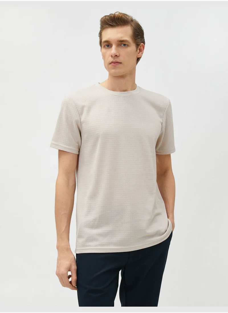 KOTON Basic T-Shirt Crew Neck Short Sleeve Tissued