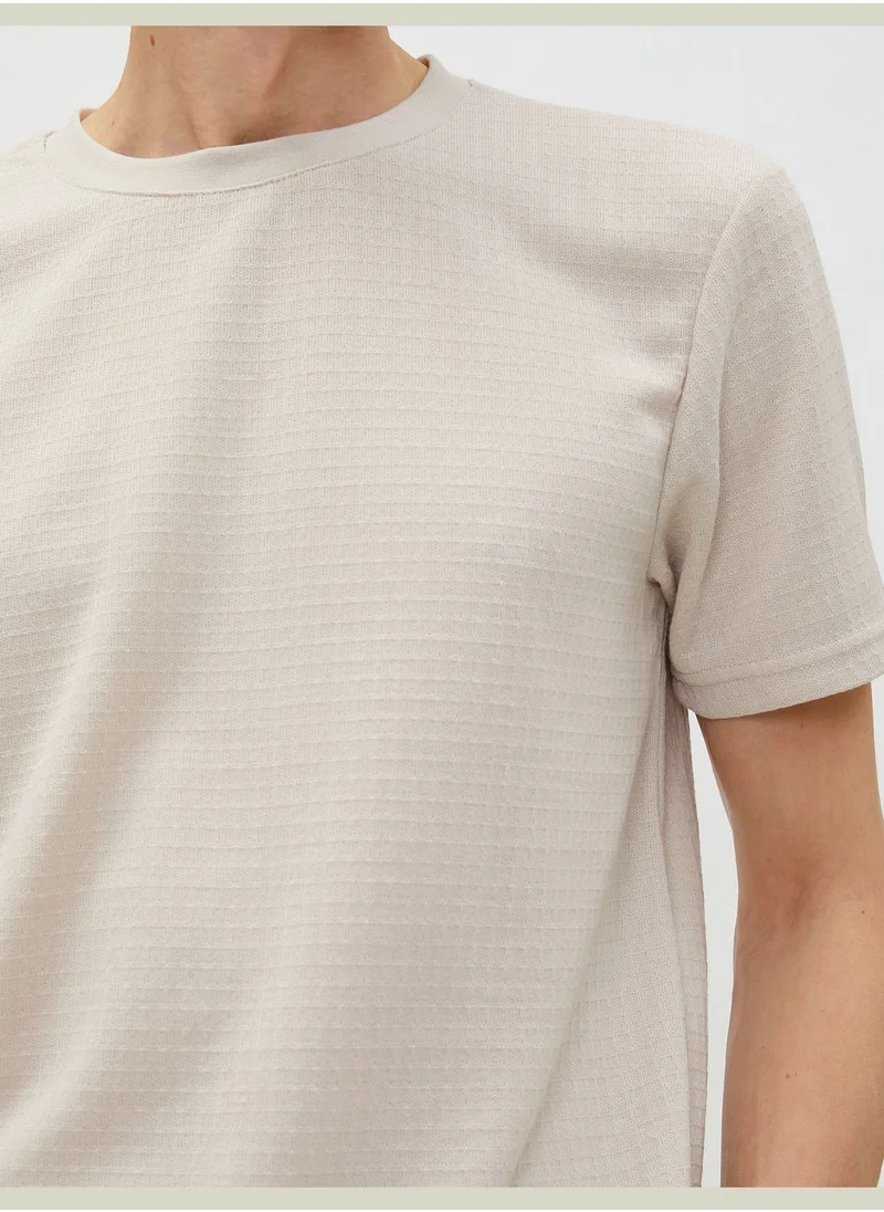 KOTON Basic T-Shirt Crew Neck Short Sleeve Tissued