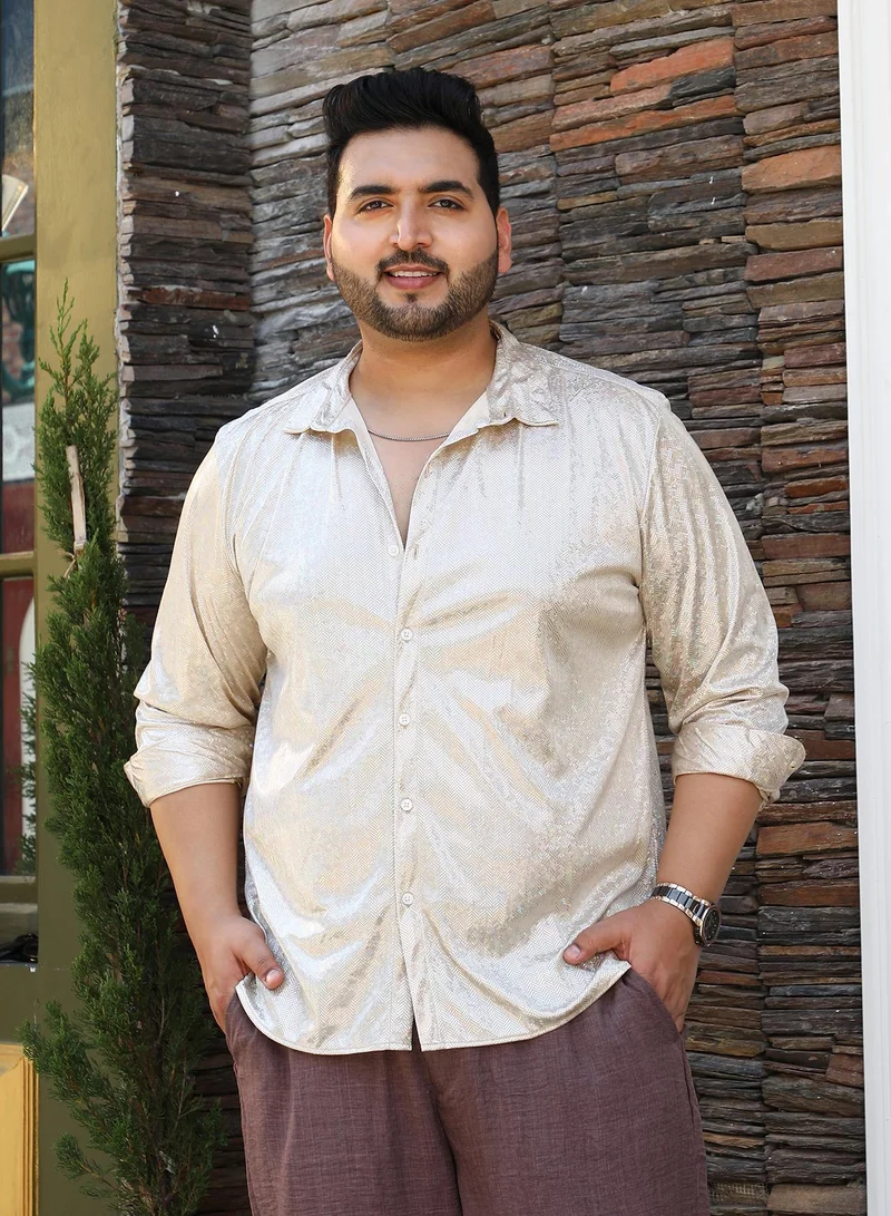 انستافاب بلس قميص رجالي Instafab Plus بيج معدني بلمعة شيفرون للمناسبات الكاجوال