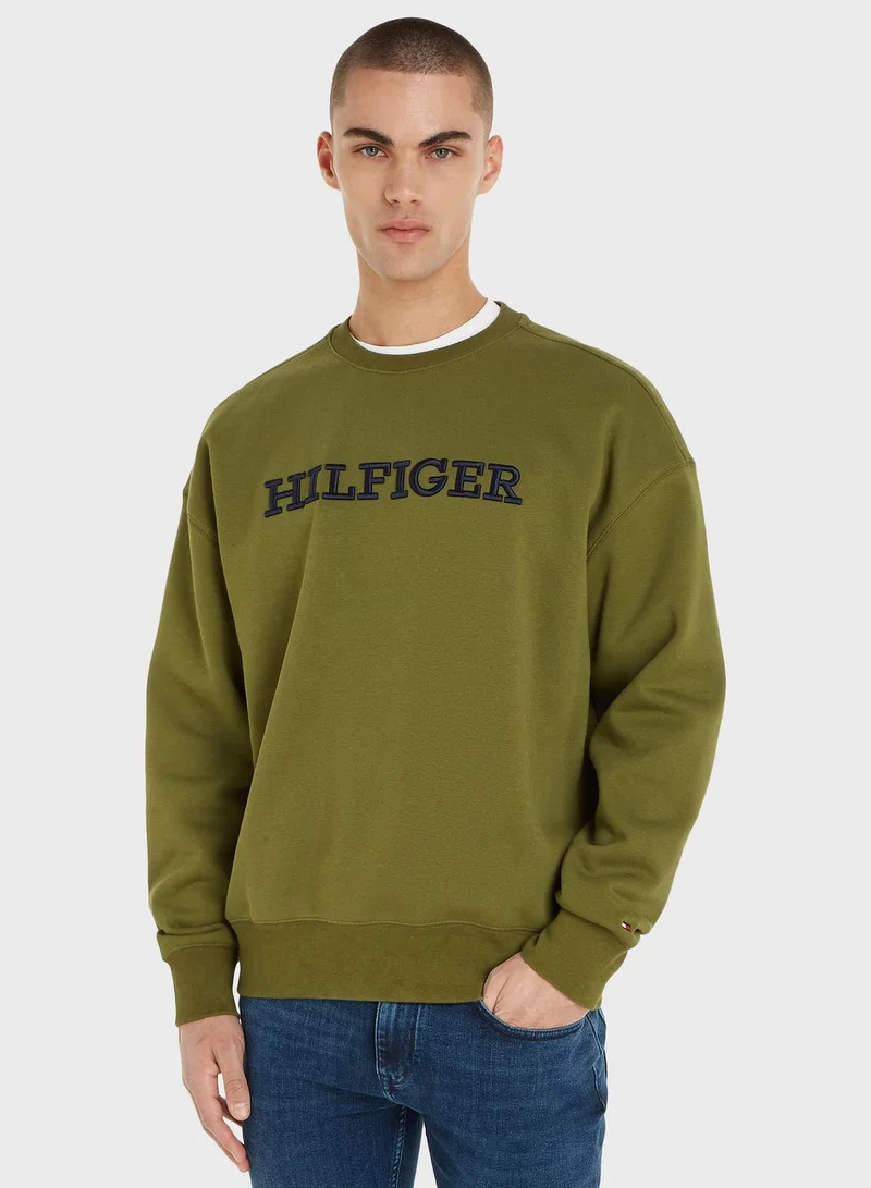 TOMMY HILFIGER Logo Sweatshirt