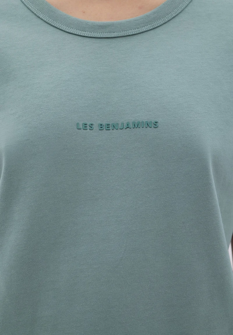 ليس بنجامنز تي شيرت عادي ٤٠٤